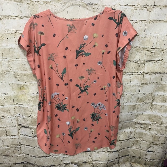 Express Pink Floral Cuffed Sleeve V Neck Blouse Top - Picture 3 of 5